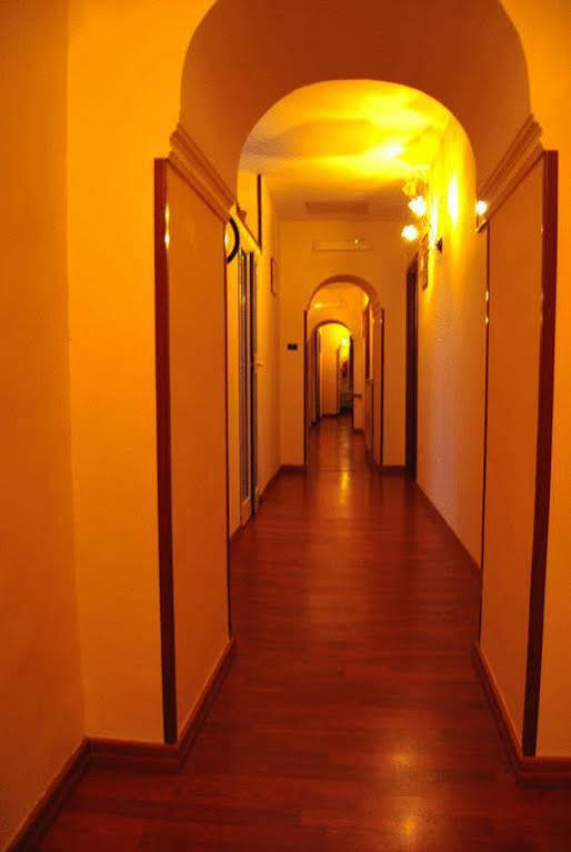 Duomo Apartments נאפולי מראה חיצוני תמונה